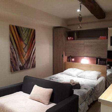 Les Capena 2 Apartment โกลโลบรีแยส์ ภายนอก รูปภาพ
