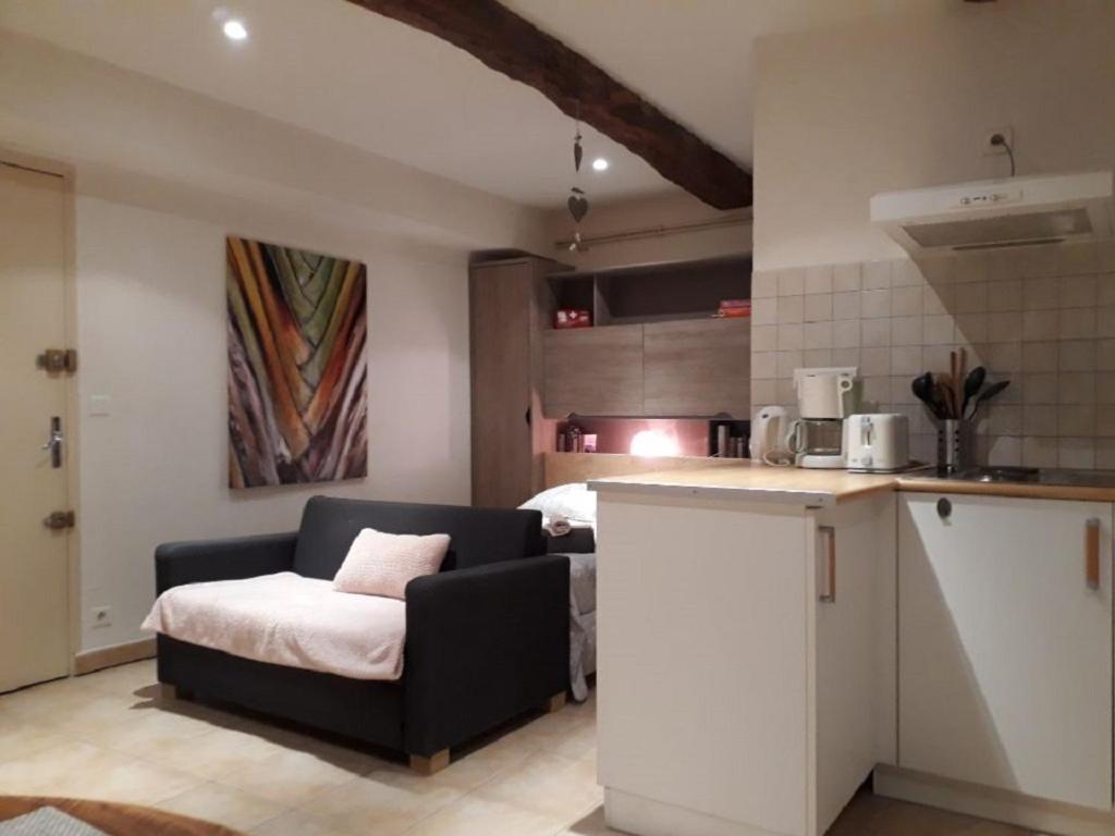 Les Capena 2 Apartment โกลโลบรีแยส์ ภายนอก รูปภาพ